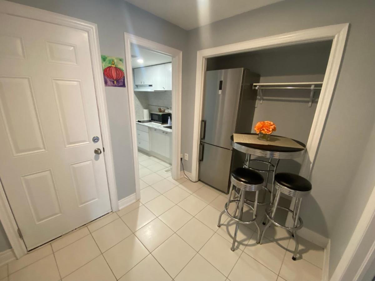2 Bedroom With 2 Ensuites Unit In Richmond Hill Εξωτερικό φωτογραφία