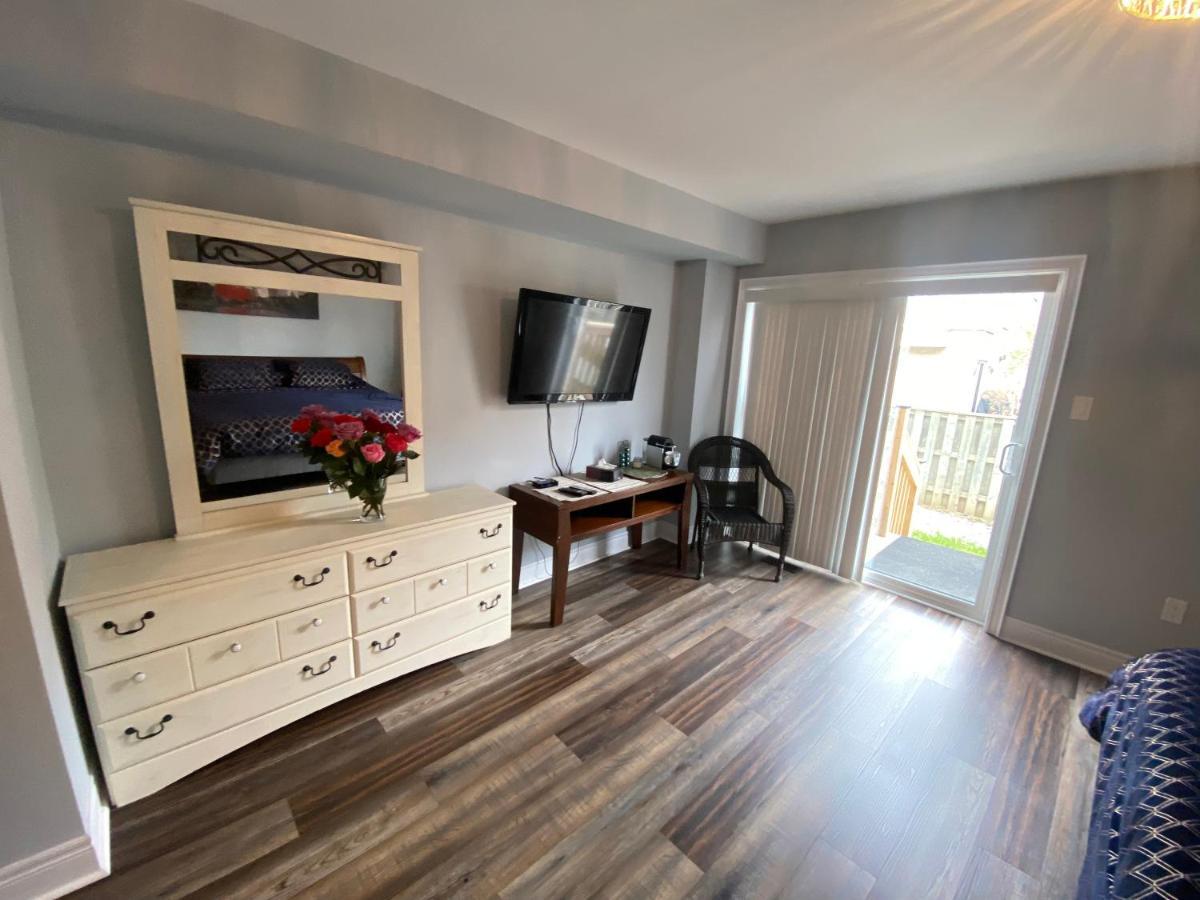 2 Bedroom With 2 Ensuites Unit In Richmond Hill Εξωτερικό φωτογραφία