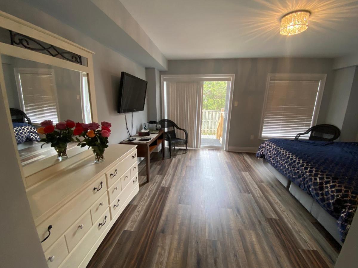 2 Bedroom With 2 Ensuites Unit In Richmond Hill Εξωτερικό φωτογραφία