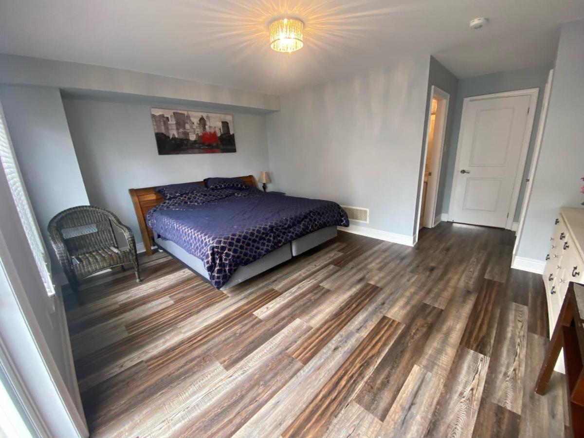 2 Bedroom With 2 Ensuites Unit In Richmond Hill Εξωτερικό φωτογραφία