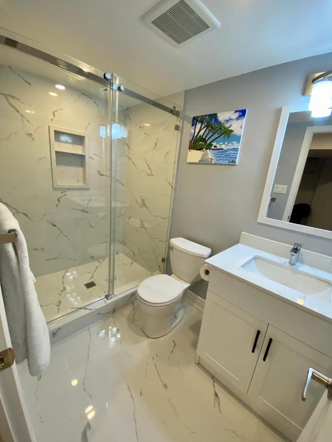 2 Bedroom With 2 Ensuites Unit In Richmond Hill Εξωτερικό φωτογραφία