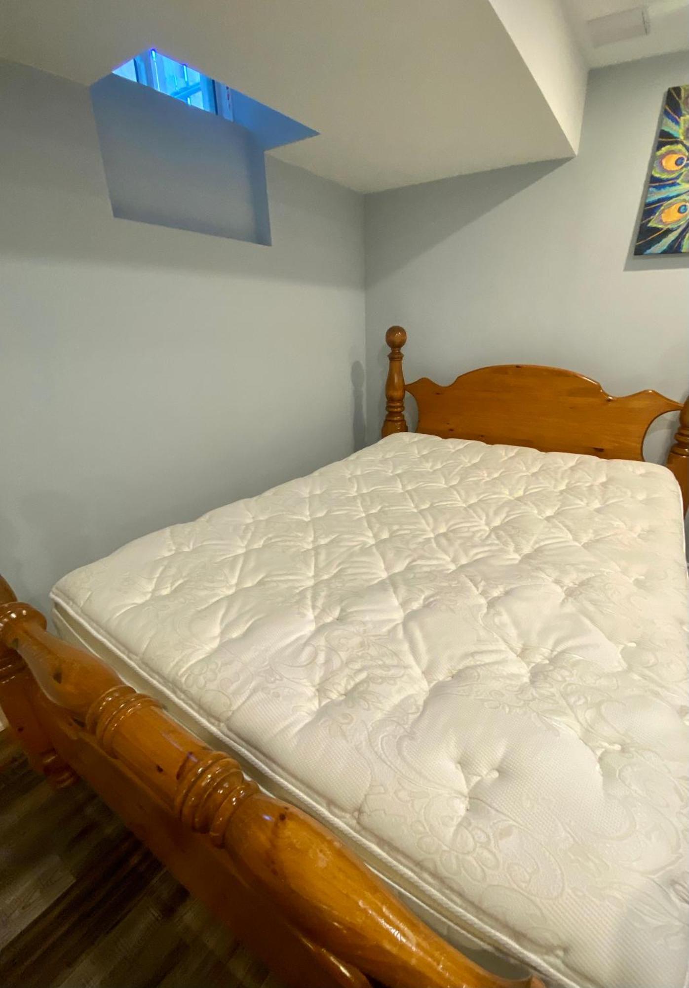 2 Bedroom With 2 Ensuites Unit In Richmond Hill Εξωτερικό φωτογραφία